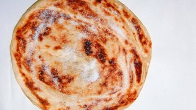 Kat Kat Lezzet: Geleneksel Seydikemer Tahinli Katmeri